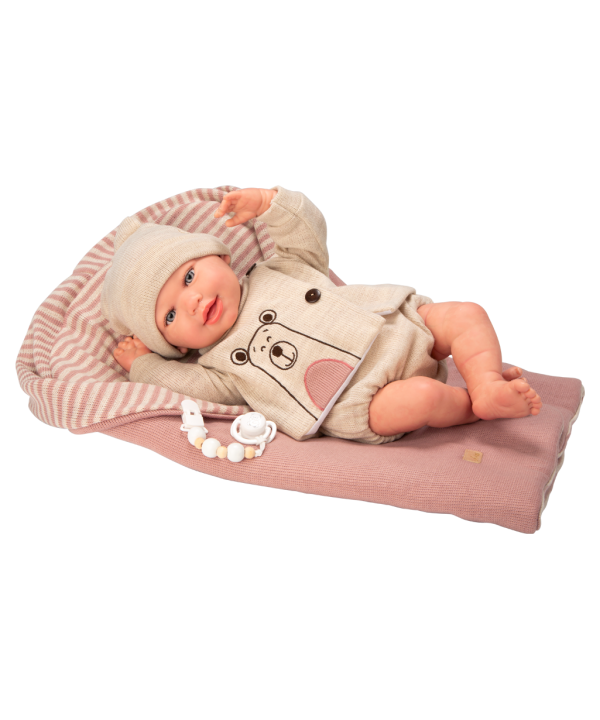 Arias Reborn lėlė kūdikėlis su smėlio spalvos rūbeliais, 45 cm