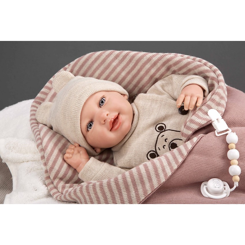 Arias Reborn lėlė kūdikėlis su smėlio spalvos rūbeliais, 45 cm