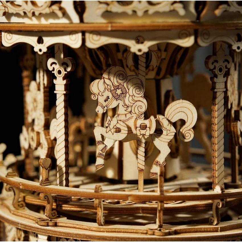 Muzikinis 3D medinis konstruktorius Muzikinė karuselė