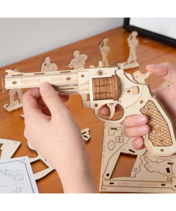 3D medinis mechaninis konstruktorius  Revolveris