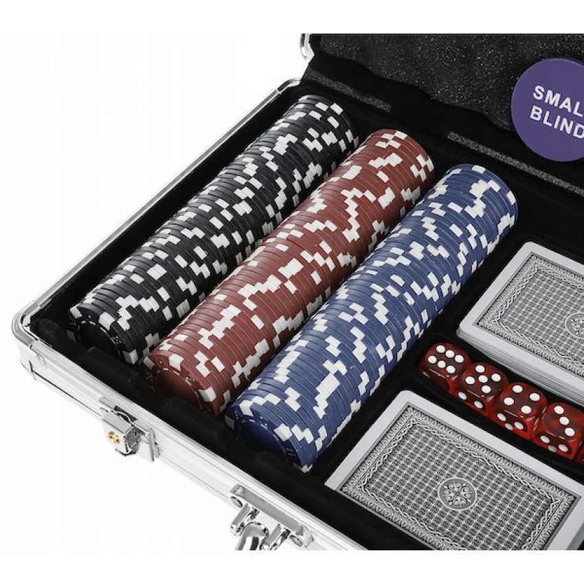 Pokerio rinkinys, 300 žetonų lagamine