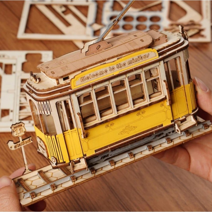 3D medinis konstruktorius Retro Tramvajus